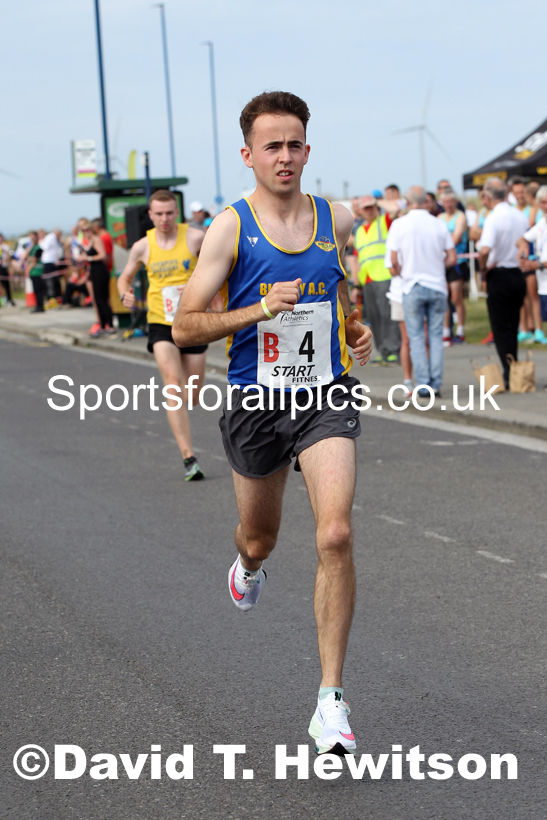 Senior mens 6 stage relay, 2021 Northern 6 and 4 Stage and Young Athletes Road Relays, Redcar. Photo: David T. Hewitson/Sports for All Pics
